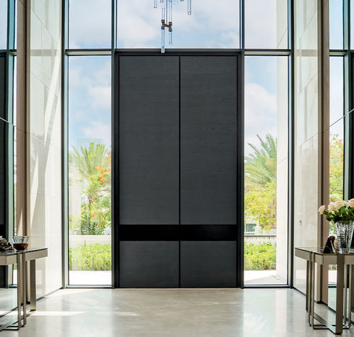 Porte d'entrée - TEKNO - Oikos Venezia - en chêne / battante / contemporaine