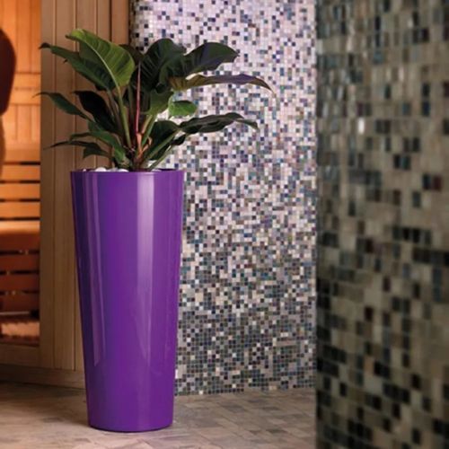 Vase contemporain - POLY - Fit Interiors - en polyéthylène / à poser au sol / professionnel