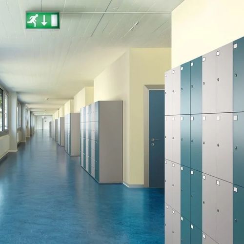 Casier vestiaire en mélaminé - MASTER - Fit Interiors - à clé / professionnel / pour école