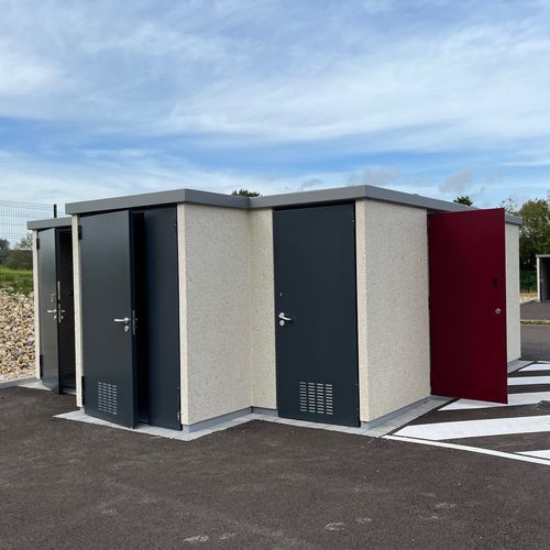 Sanitaire public extérieur en béton - APA - Francioli