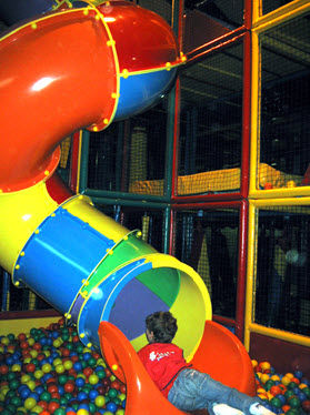 Toboggan droit - TUBOS_ESPECIALES - Molder Disnova, S.L - pour aire de jeux / tubulaire