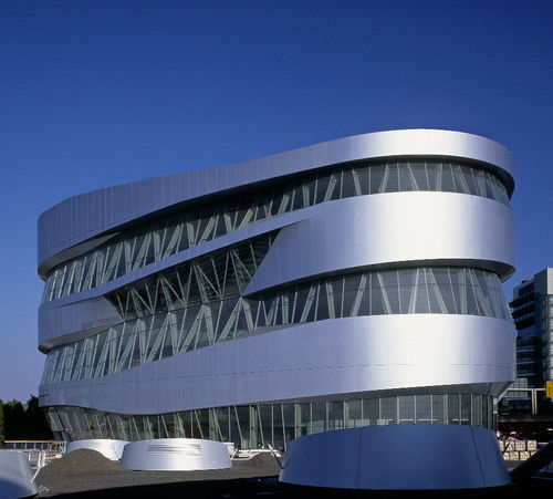 Mur-rideau ossature autoportante - MERCEDES-BENZ MUSEUM - Josef Gartner - en métal et en verre