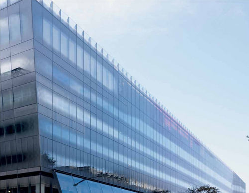 Façade en verre - ONE NEW CHANGE - Josef Gartner
