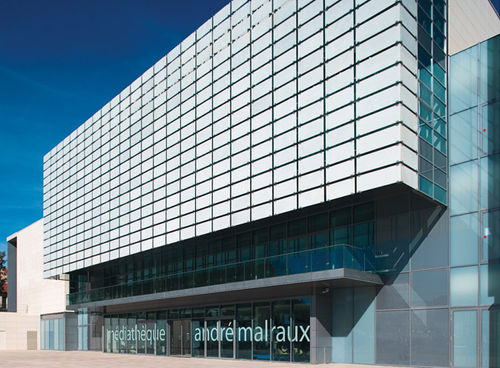 Façade ventilée en verre - MAM MÉDIATHÈQUE ANDRÉ MALRAUX - Josef Gartner - en aluminium