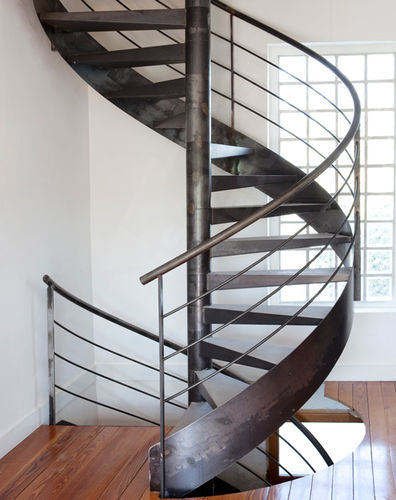 Escalier en colimaçon - LOFT SH26 SPIR'DÉCO® - ESCALIERS DECORS - à marches en béton / structure en acier / d'intérieur