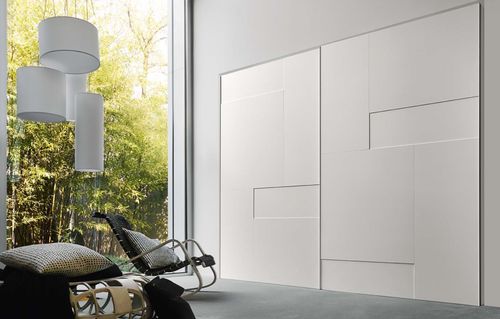 Armoire contemporaine - OPERA - ORME - en bois / en bois laqué / à porte coulissante