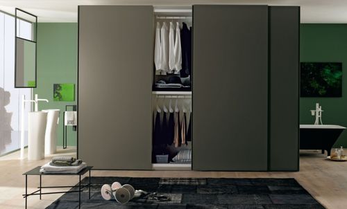 Armoire contemporaine - LISCIA 20_21 - ORME - en bois / en bois laqué / à porte coulissante