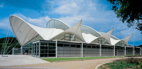 Membrane architecturale en fibre de verre - SAGA HEADQUARTERS AMENITY BUILDING - Hightex - en PTFE / pour structure tendue