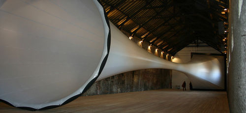 Membrane architecturale en polyester - KAPOOR SCULPTURE ‘MELANCHOLIA’ - Hightex - en PVC / pour structure tendue