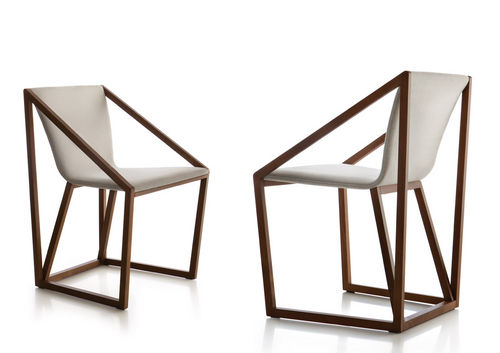 Chaise contemporaine - KITE - Fornasarig - en tissu / avec piètement en bois / tapissée
