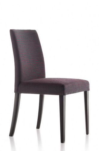 Chaise contemporaine - AMATI - Fornasarig - en tissu / avec piètement en bois / tapissée