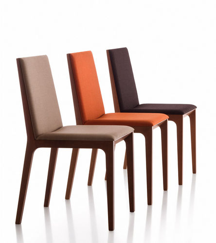 Chaise contemporaine - DEORE - Fornasarig - en bois / tapissée / professionnelle