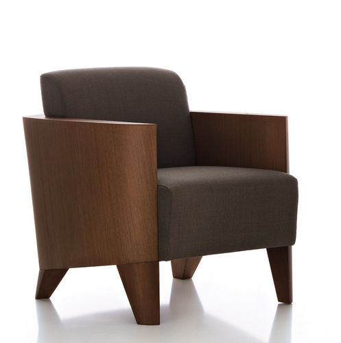 Fauteuil contemporain - GIO - Fornasarig - en tissu / en bois