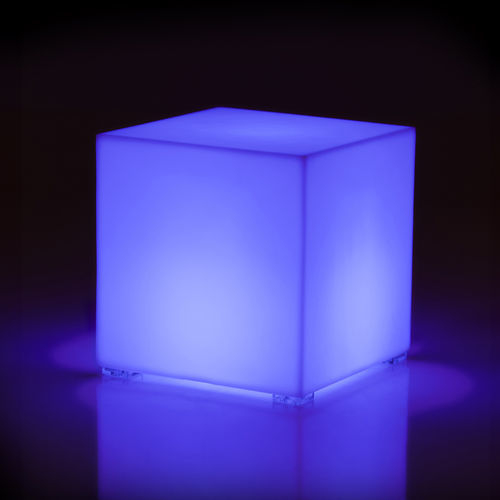 Lampe de sol - JUT CUBO - VONDOM - en polyéthylène / contemporaine / sans fil