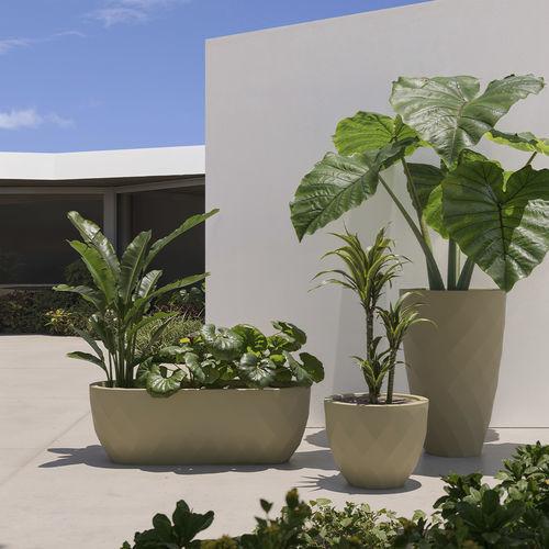 Jardinière en polyéthylène - VASES - VONDOM - ovale / 100% recyclable / lumineuse