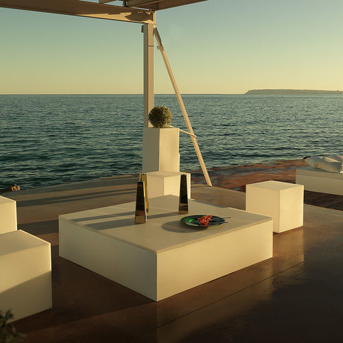 Table basse contemporaine - JUT CHILL - VONDOM - en polyéthylène / avec piètement en polyéthylène / carrée