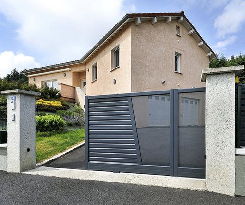 Portail coulissant - SATELLITE® - INSTALLUX - en aluminium / à lames / à barreaux