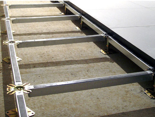 Structure pour plancher technique en métal - STRINGERS - Hyperline Systems Inc. - d'intérieur