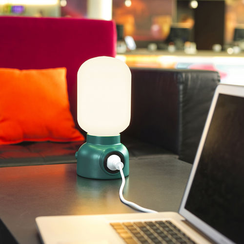 Lampe de table - PLUG - ATELJE LYKTAN - en aluminium / en verre / contemporaine