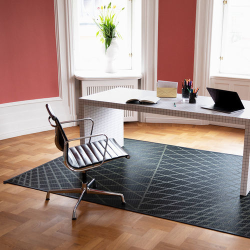 Tapis contemporain - ANYTHING EVERYTHING   - BOLON - géométrique / en polyester / en PVC