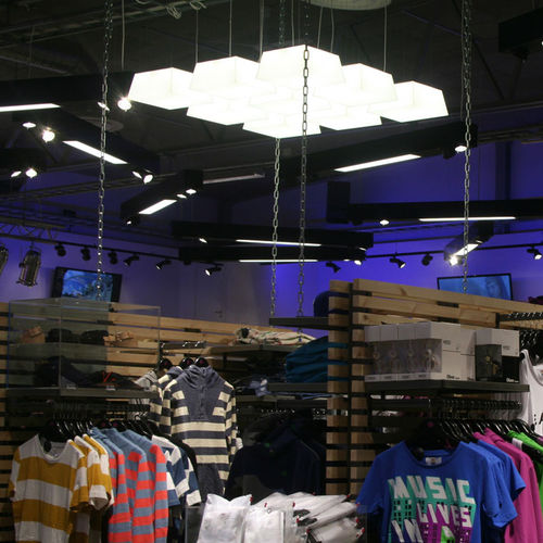 Luminaire suspendu - ICEBERG - FAGERHULT - à LED / carré / en polypropylène