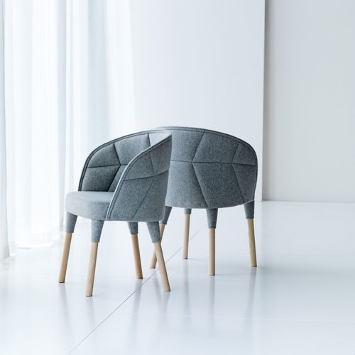 Chaise contemporaine - EMILY I - GARSNAS - d'intérieur / en tissu / en frêne