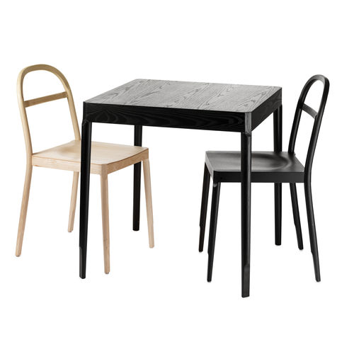 Chaise contemporaine - ÖSTERLEN - GARSNAS - d'intérieur / en frêne / empilable