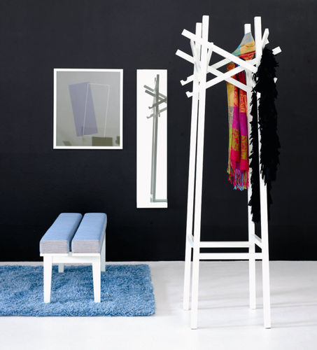 Porte-manteau mural - NEST - KARL ANDERSSON - sur pied / contemporain / en métal