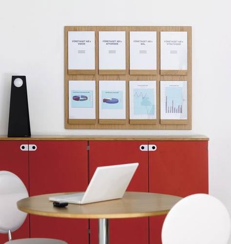 Porte-brochures mural - FRONT - KARL ANDERSSON - en chêne / professionnel