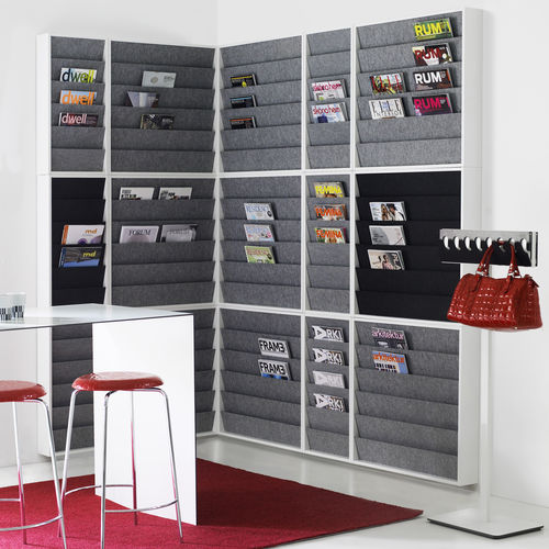 Porte-brochures mural - RIDÅ - KARL ANDERSSON - en bois / professionnel