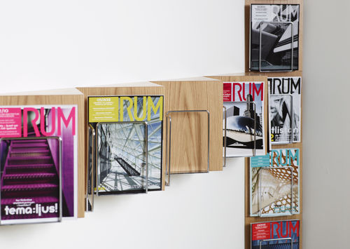 Porte-brochures mural - WAWE - KARL ANDERSSON - en chêne / professionnel