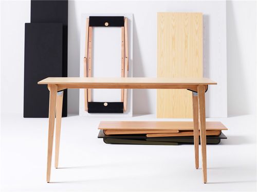 Table contemporaine - PRESS - KARL ANDERSSON - en chêne / en frêne / en bouleau