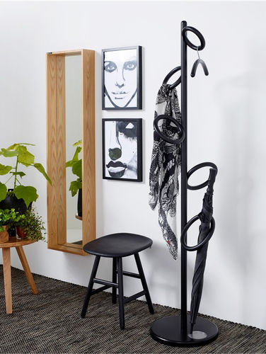 Porte-manteau sur pied - RAISE - KARL ANDERSSON - contemporain / en acier inoxydable / avec porte-parapluie intégré