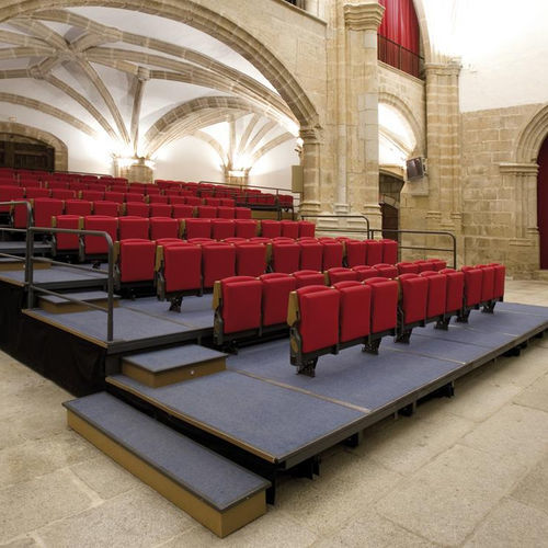 Gradin télescopique - ESTEVA BARCELONA - escamotable / pour arena / pour installation sportive