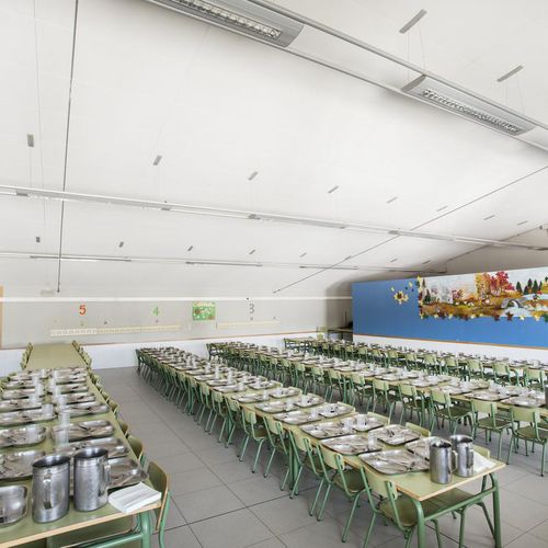 Faux-plafond en laine de verre - FOCUS™ F - Saint-Gobain Ecophon - en dalles / pour salle à manger / pour cuisine