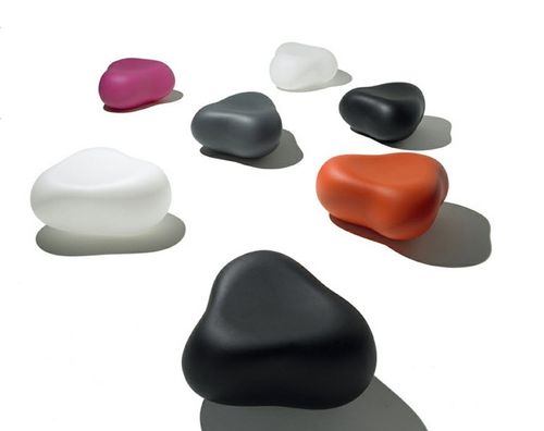 Pouf contemporain - PEBBLE - Feek - en plastique / pour espace public / par Karim Rashid