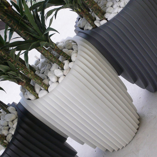 Pot de jardin en plastique - SLICED VASE - Feek