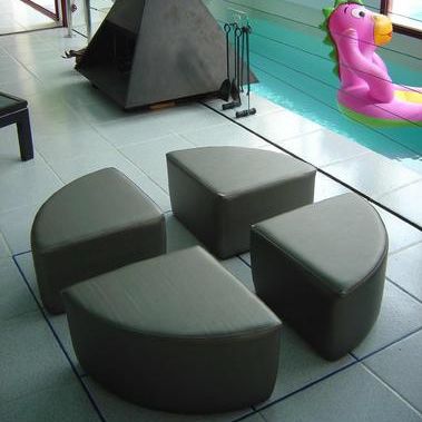 Pouf contemporain - A17-10 - Modugame - MG Sport - en simili cuir / en mousse / rond