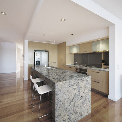 Plan de travail en granite - ALASKA - Levantina - de cuisine / blanc / gris