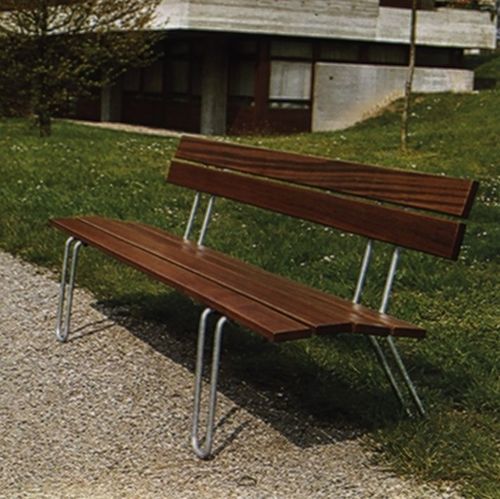 Banc public contemporain - CLASSIC - Euroform K. Winkler GmbH - en bois de feuillus / en acier galvanisé / avec dossier