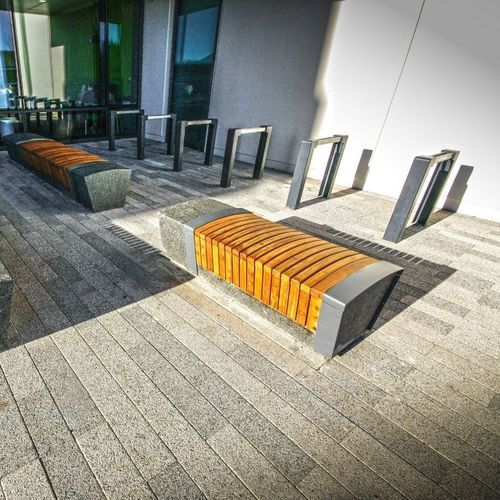 Banc public contemporain - ASHINGTON - Euroform K. Winkler GmbH - en bois / en béton / sans dossier
