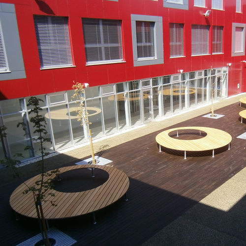 Banc public contemporain - CROATIA - Euroform K. Winkler GmbH - en bois / sans dossier / sans accoudoirs