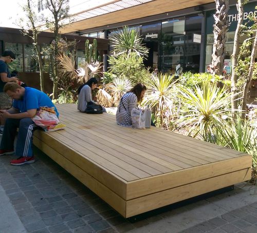 Banc public contemporain - TOULON - Euroform K. Winkler GmbH - en bois / avec dossier / sans dossier