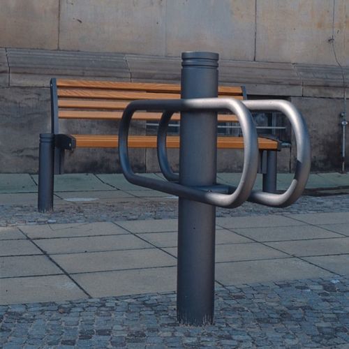 Range-vélo au sol - FRITZ  - Euroform K. Winkler GmbH - pour espace public / en aluminium / professionnel