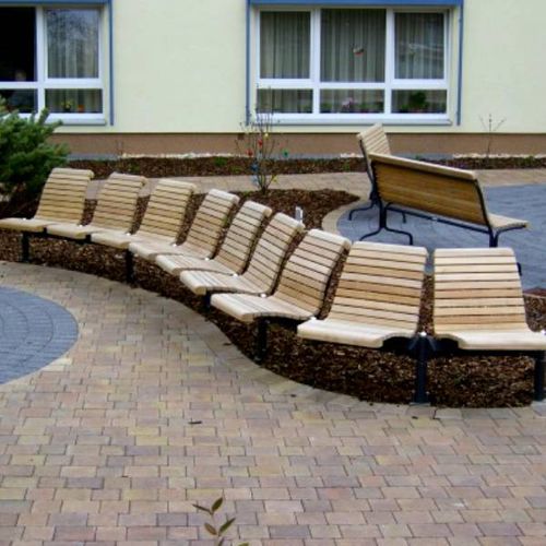 Sièges sur poutre en acier galvanisé - DOMINO - Euroform K. Winkler GmbH - en bois de feuillus / multiplace / urbain