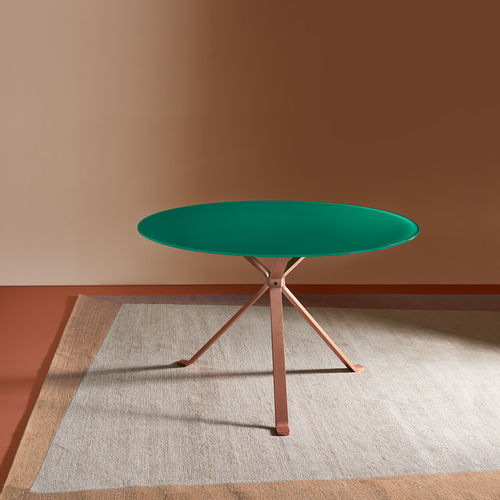 Table contemporaine - REFLECTION - Manerba - en bois / ronde / professionnelle