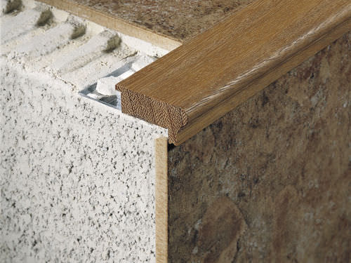 Nez de marche en bois - NOVOPELDAÑO® ROMANO - EMAC - en aluminium