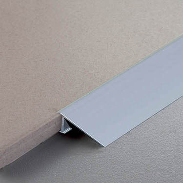 Profilé de transition en métal - NOVONIVEL® 2 - EMAC - pour sol / d'angle / argenté