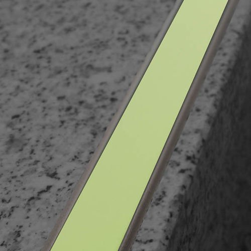 Profilé de séparation en aluminium anodisé - NOVOPLETINA LUMINA - EMAC - pour marche / nez de marche / photoluminescent