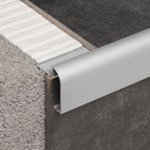 Profilé de finition en aluminium - NOVOENCIMERA - EMAC - pour angle extérieur / pour marche